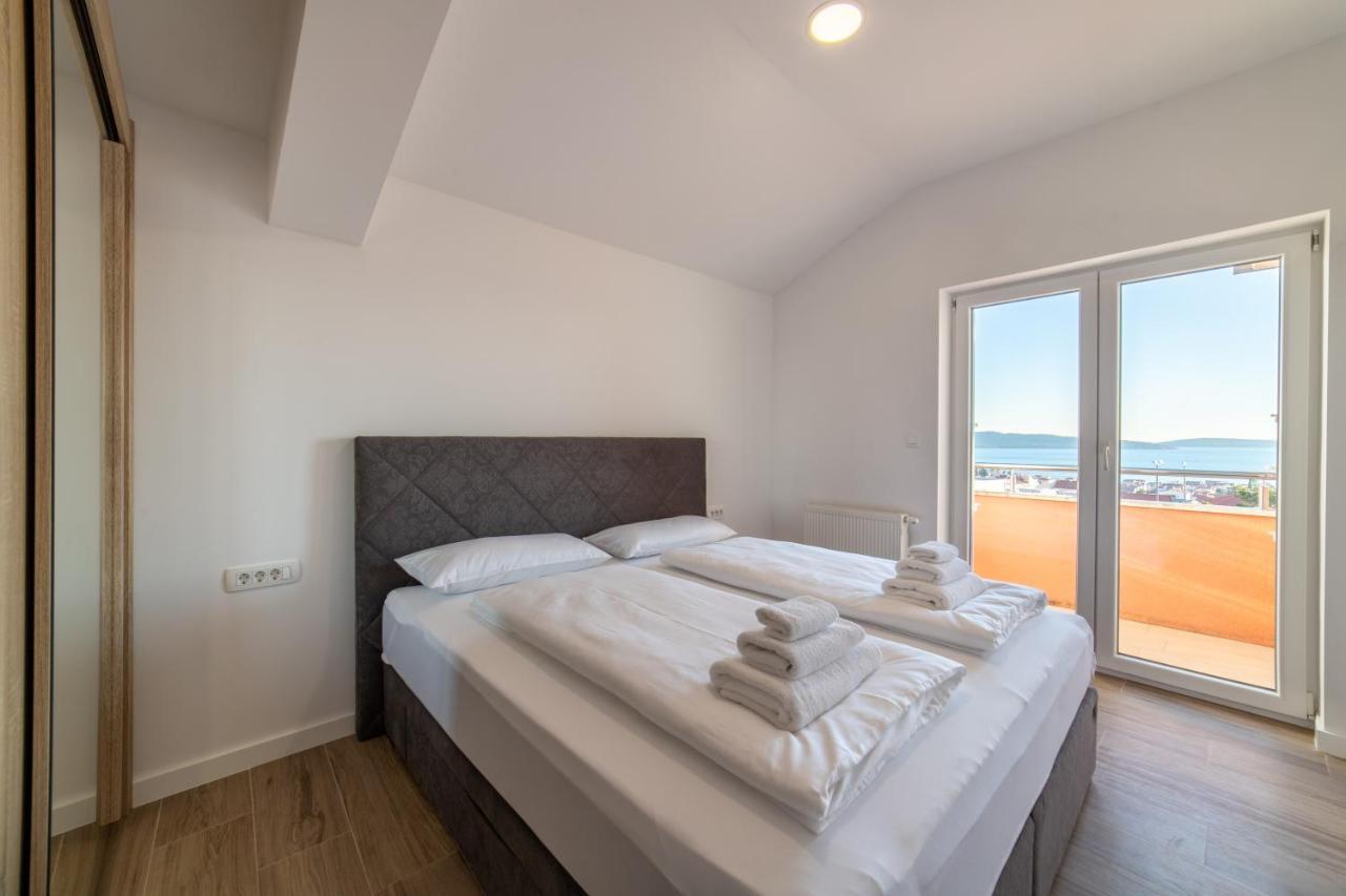 Apartments Katarina Kaštela Екстериор снимка