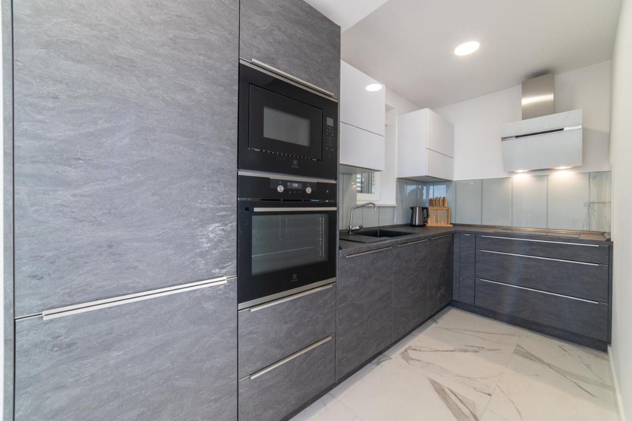 Apartments Katarina Kaštela Екстериор снимка