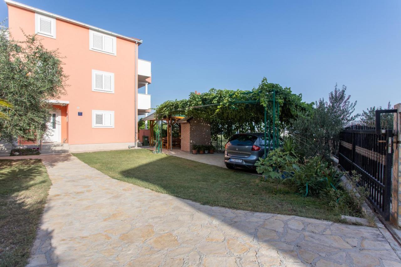 Apartments Katarina Kaštela Екстериор снимка